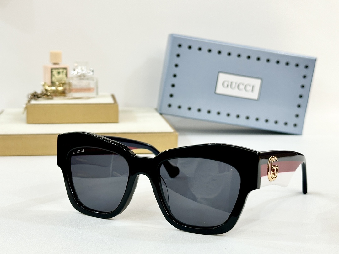GUCC*
MODEL：GG1422S
SIZE：54口19-145
