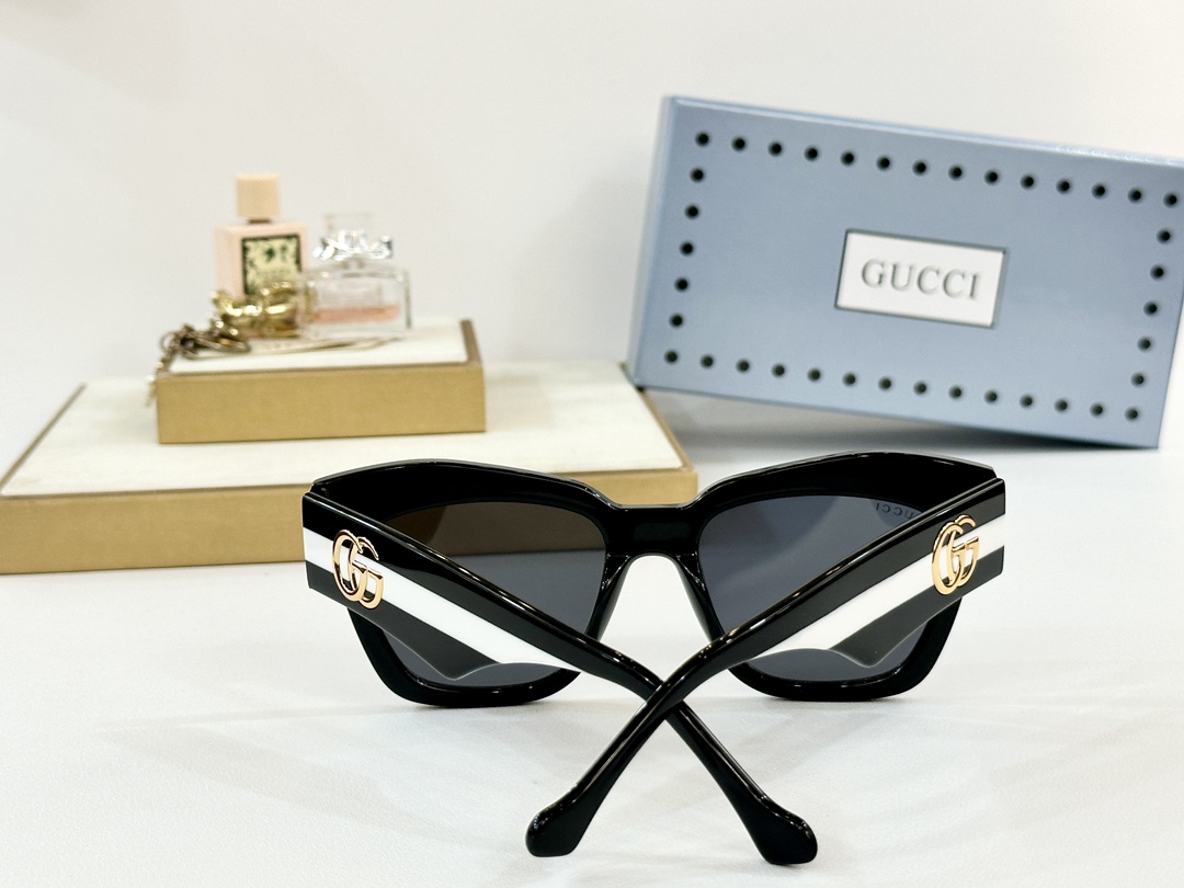 GUCC*
MODEL：GG1422S
SIZE：54口19-145
