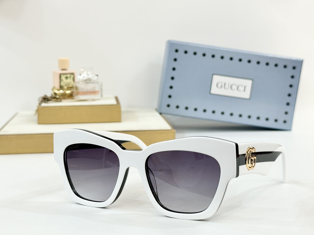 GUCC*
MODEL：GG1422S
SIZE：54口19-145
