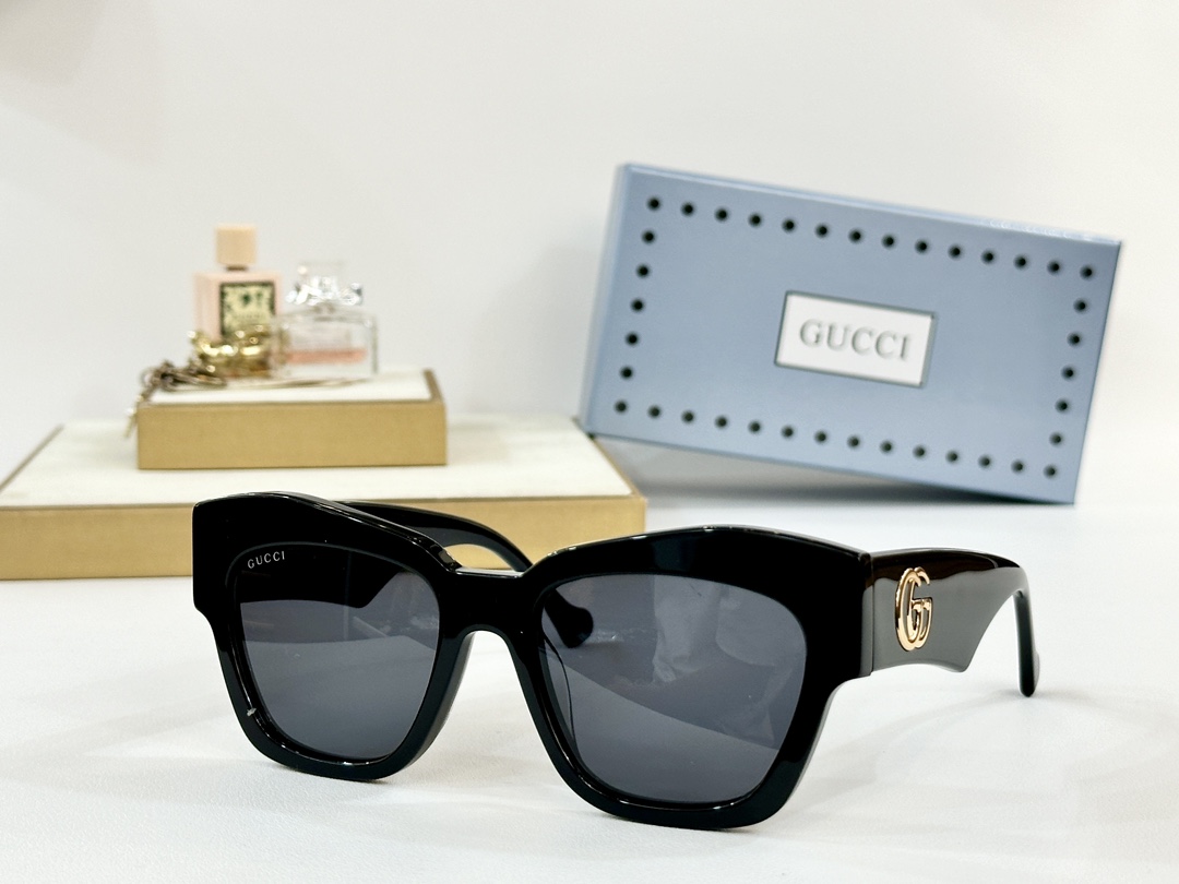 GUCC*
MODEL：GG1422S
SIZE：54口19-145
