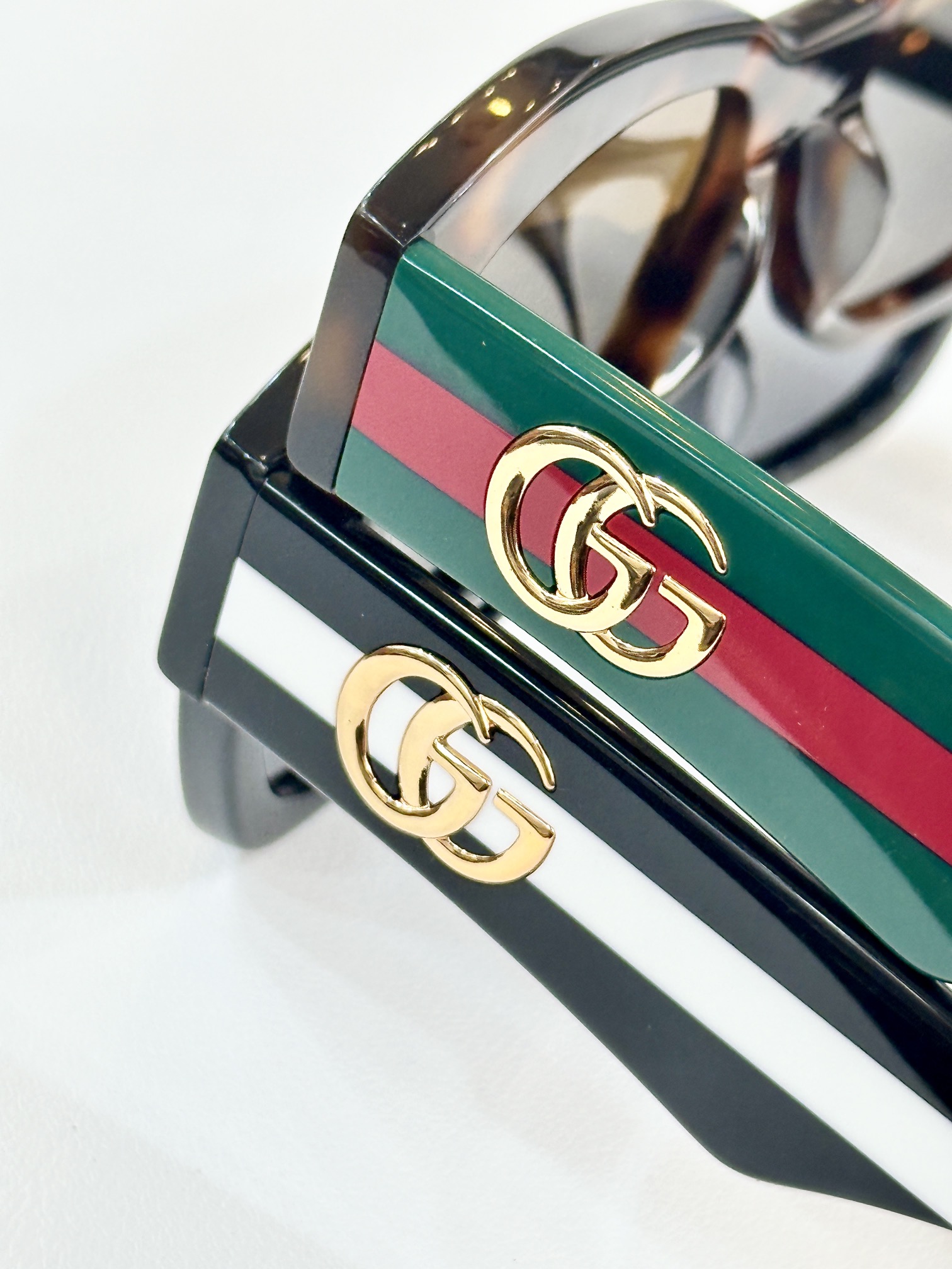 GUCC*
MODEL：GG1422S
SIZE：54口19-145
