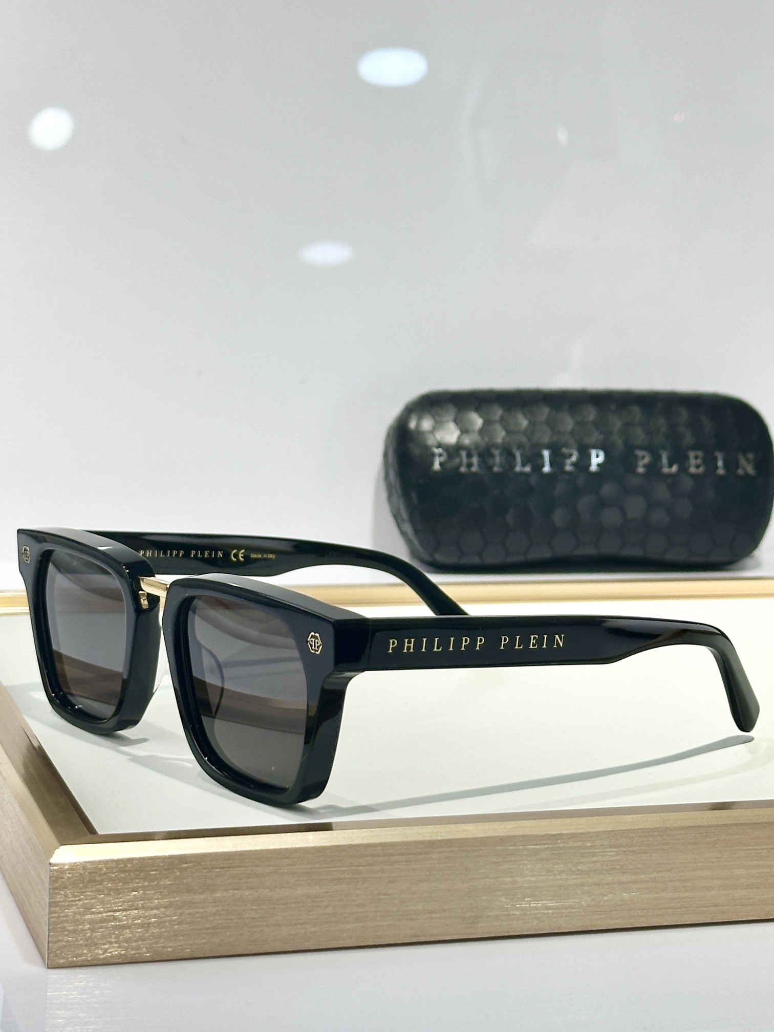 ￼  PhiliPPPlei*
MOD：VPWT
SIZE：51口21 145
