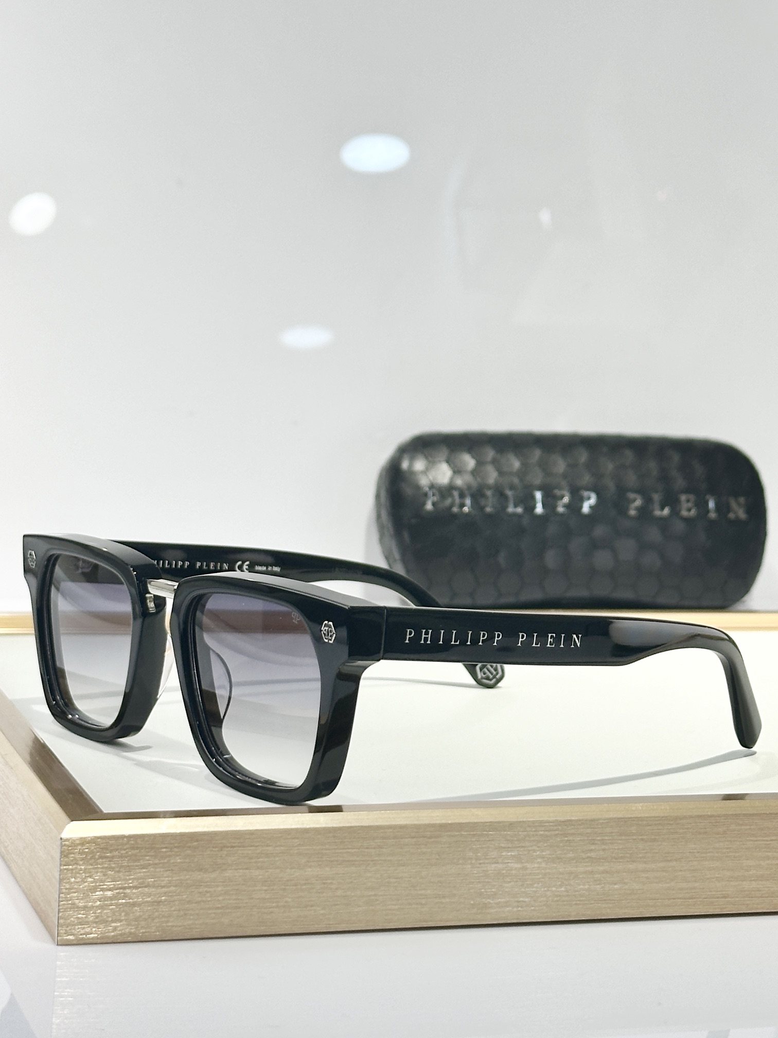 ￼  PhiliPPPlei*
MOD：VPWT
SIZE：51口21 145
