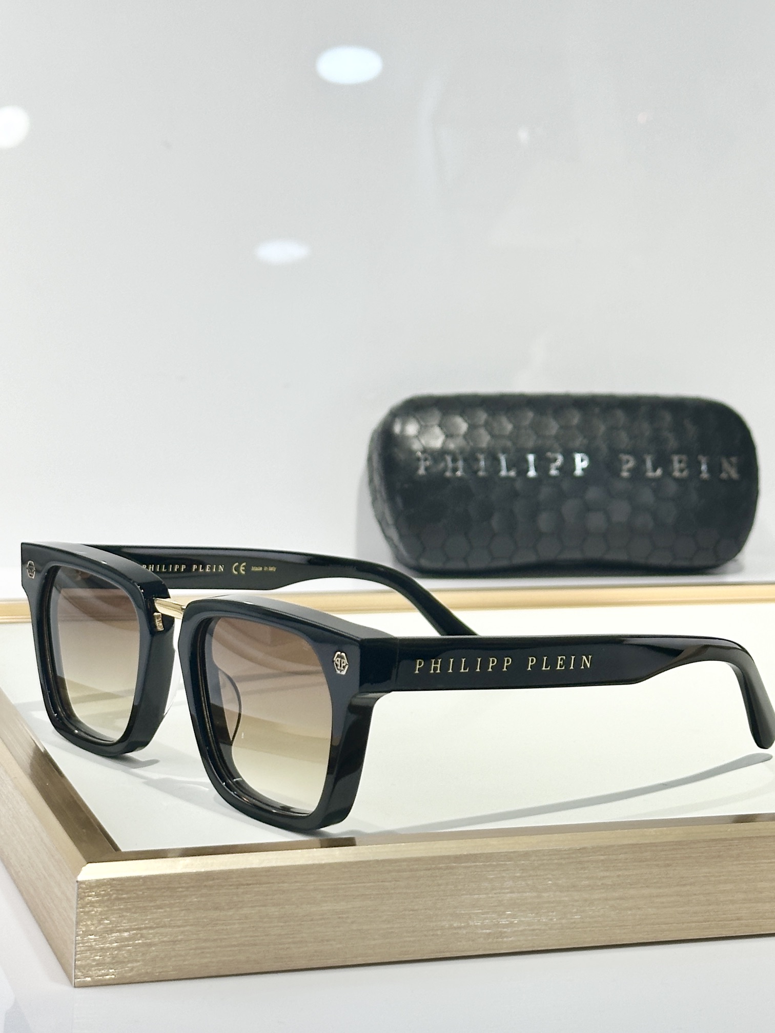 ￼  PhiliPPPlei*
MOD：VPWT
SIZE：51口21 145
