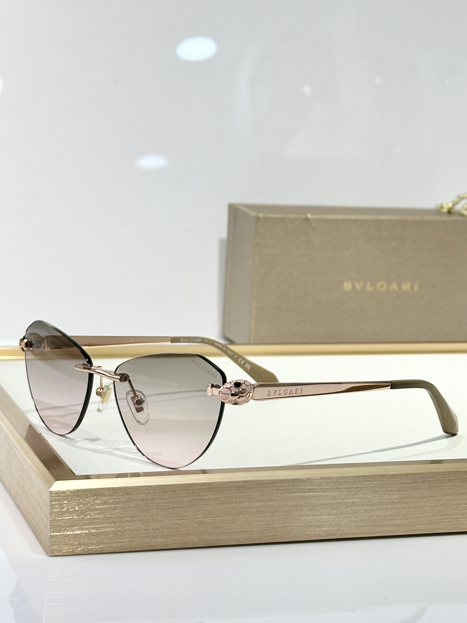  BVLGAR*
MODEL：BV 50042U
SIZE：57口15-140

