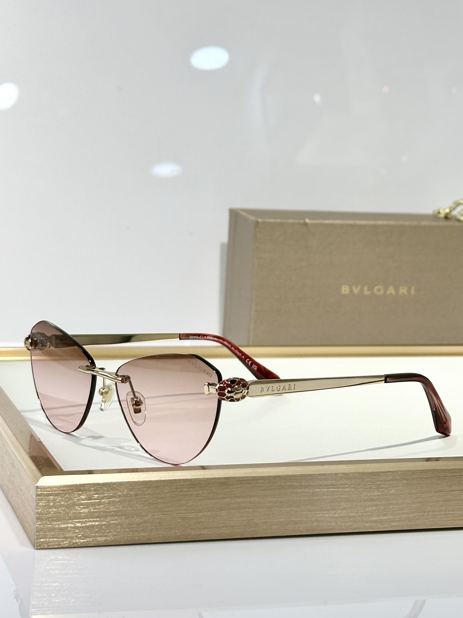  BVLGAR*
MODEL：BV 50042U
SIZE：57口15-140

