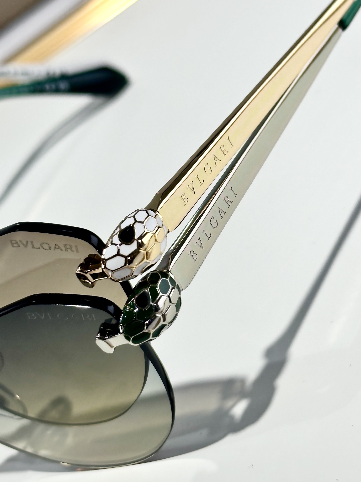  BVLGAR*
MODEL：BV 50042U
SIZE：57口15-140

