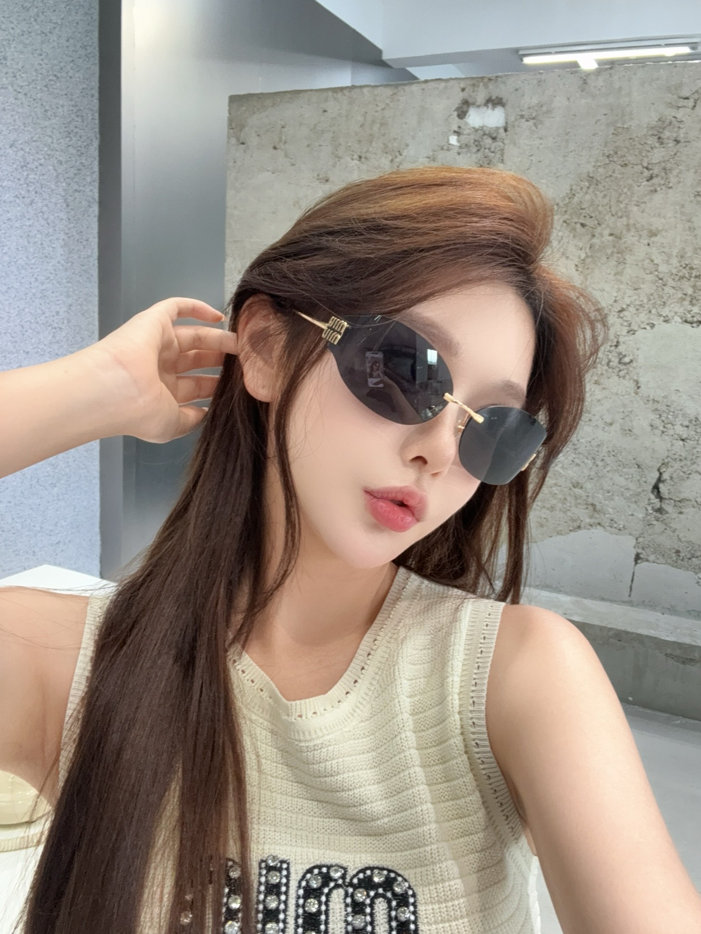  MIU MIU
MOD：Smu68w
Size：61口16-130
