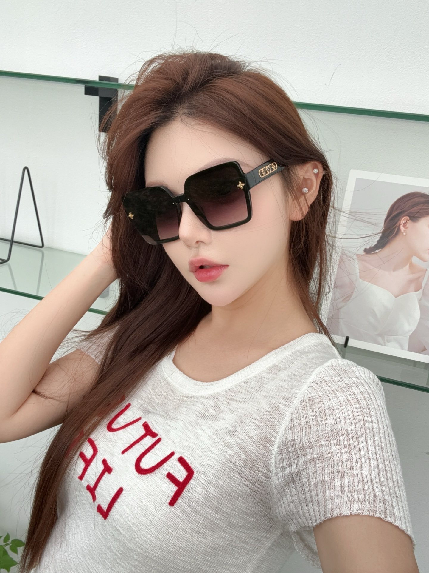  Louisvuitto* 
Model ：Z1871
Size ：62□12-145

