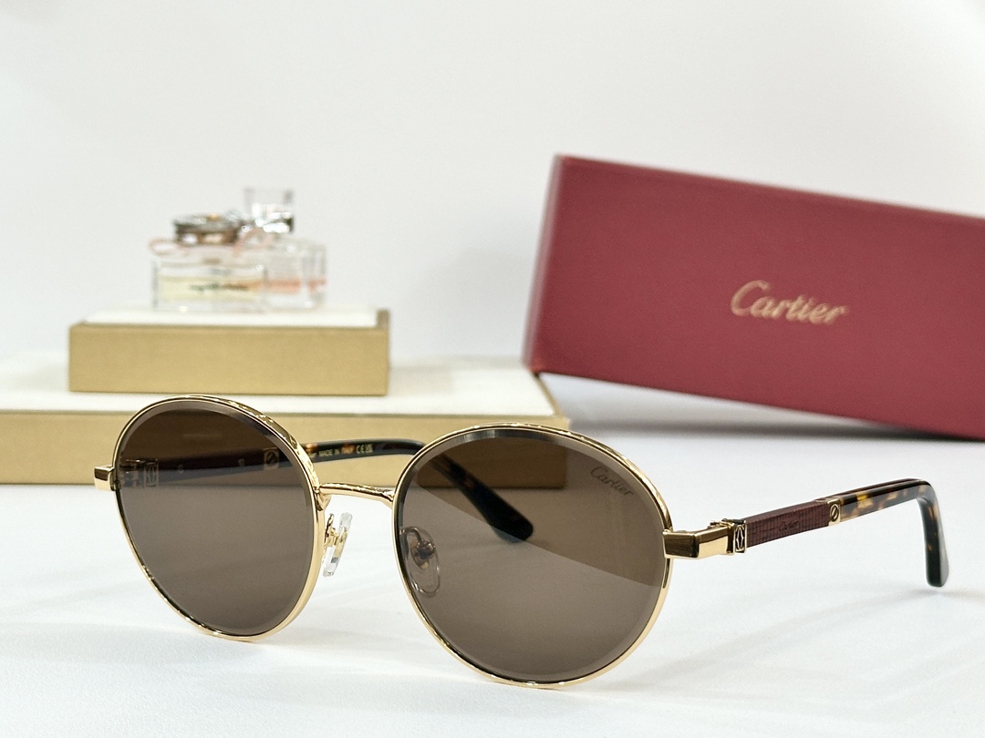  Cartier
MOD：CT0490S
Size：57口19 145
