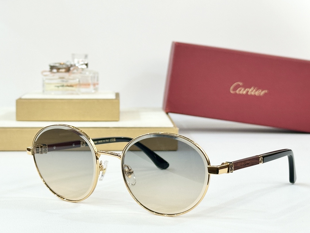  Cartier
MOD：CT0490S
Size：57口19 145
