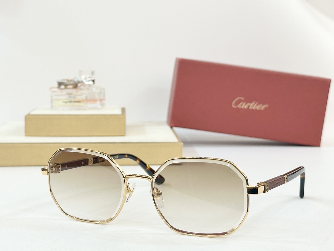  Cartier
MOD：CT0492S
Size：60口19 145
