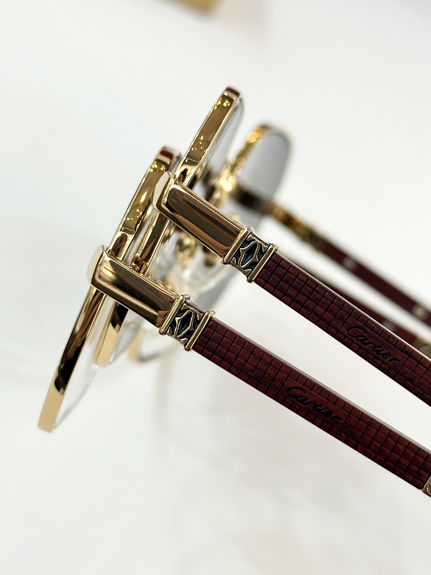  Cartier
MOD：CT0492S
Size：60口19 145
