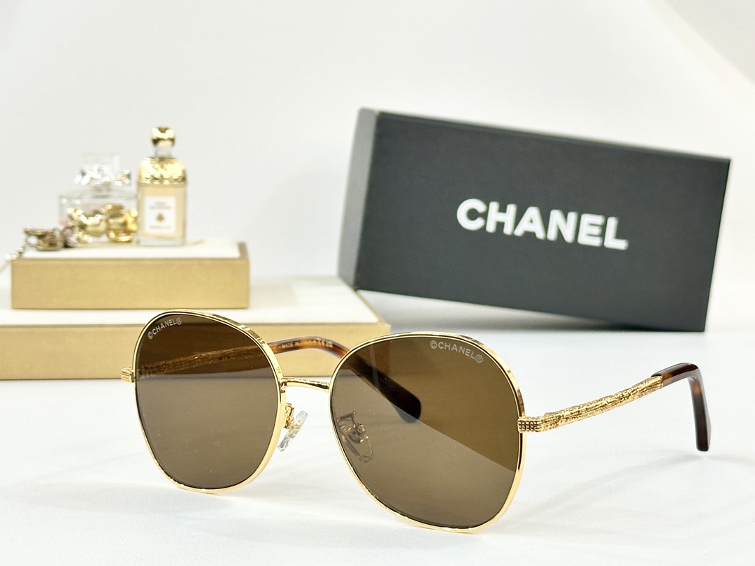  CHANEL
MODEL：CH2217J
SIZE：57口17-142
