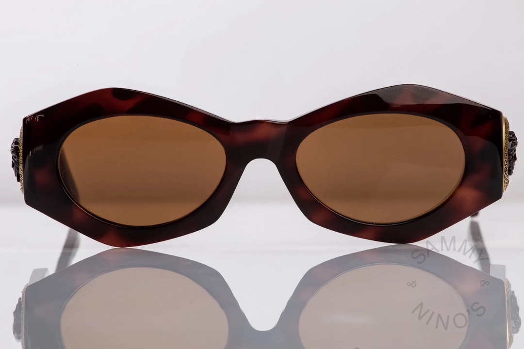  𝙑𝙀𝙍𝙎𝘼𝘾𝙀
MOD VE422/E
Size：51口21 145
