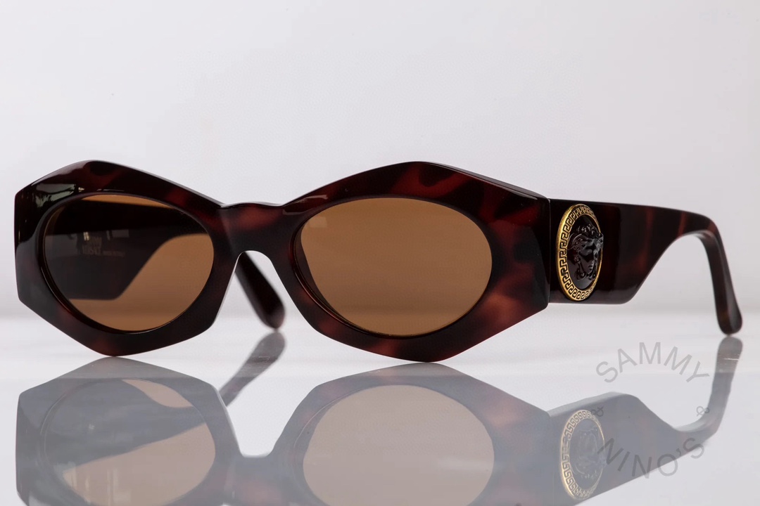  𝙑𝙀𝙍𝙎𝘼𝘾𝙀
MOD VE422/E
Size：51口21 145
