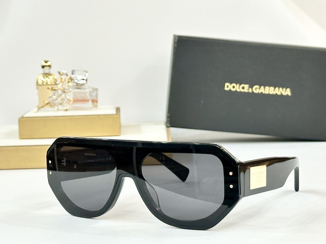  𝘿𝙊𝙇𝘾𝙀&𝙂𝘼𝘽𝘽𝘼𝙉𝘼
MOD DG4481
Size：148-145

