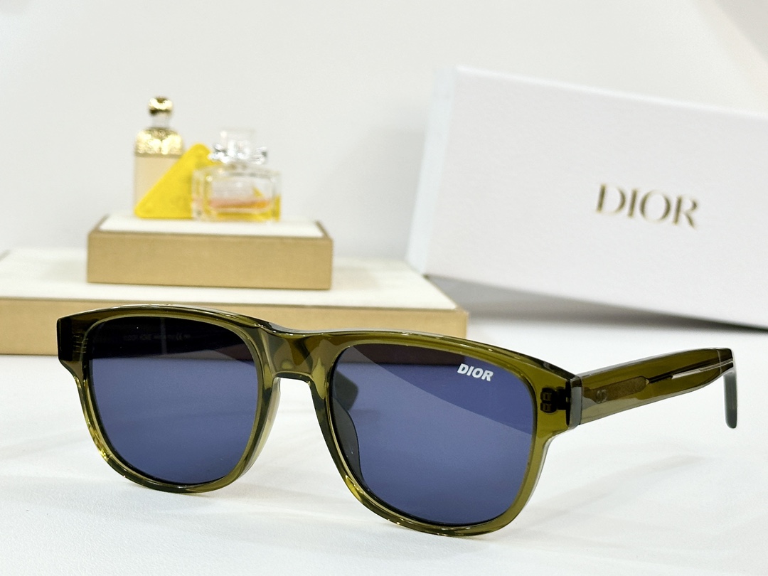  Dior
Mod：DIORFLAG2
Size：54-18-150
