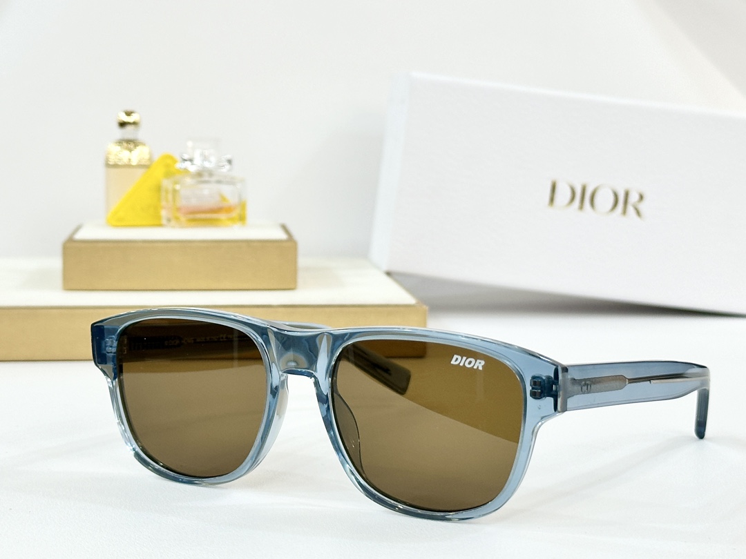  Dior
Mod：DIORFLAG2
Size：54-18-150

