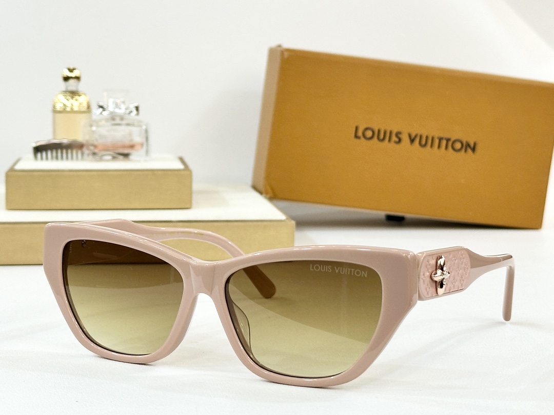  LOUIS VUITTON
MOD：Z2003U
Size：57口15 145
