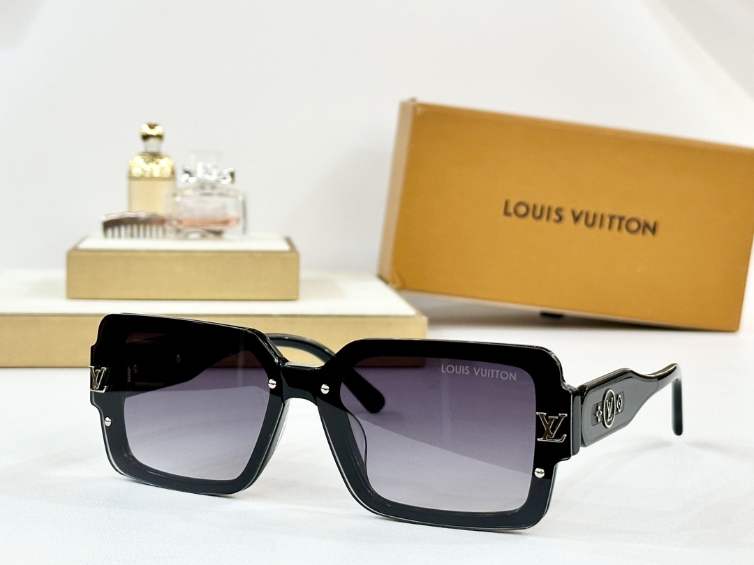 LOUIS VUITTON
MOD：Z2002U
Size：68口10 145
