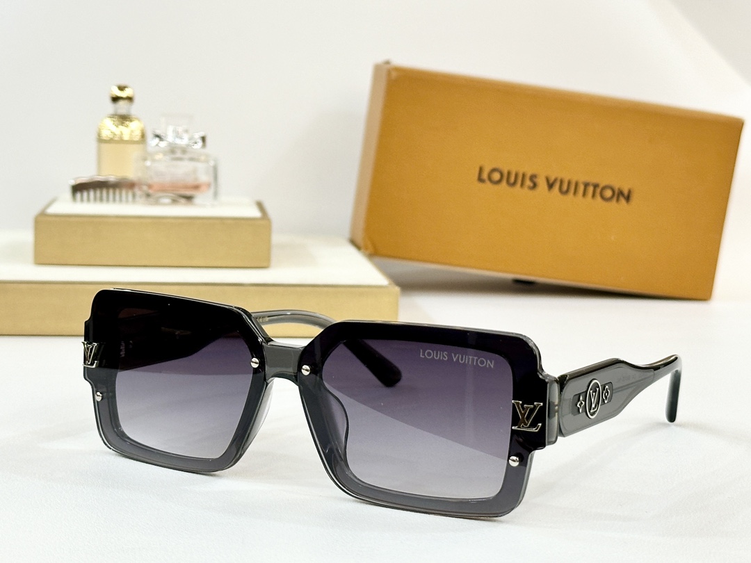  LOUIS VUITTON
MOD：Z2002U
Size：68口10 145
