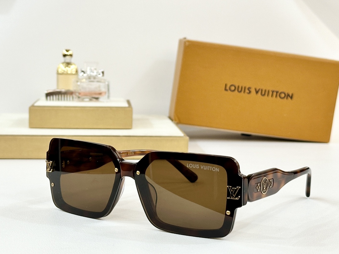  LOUIS VUITTON
MOD：Z2002U
Size：68口10 145
