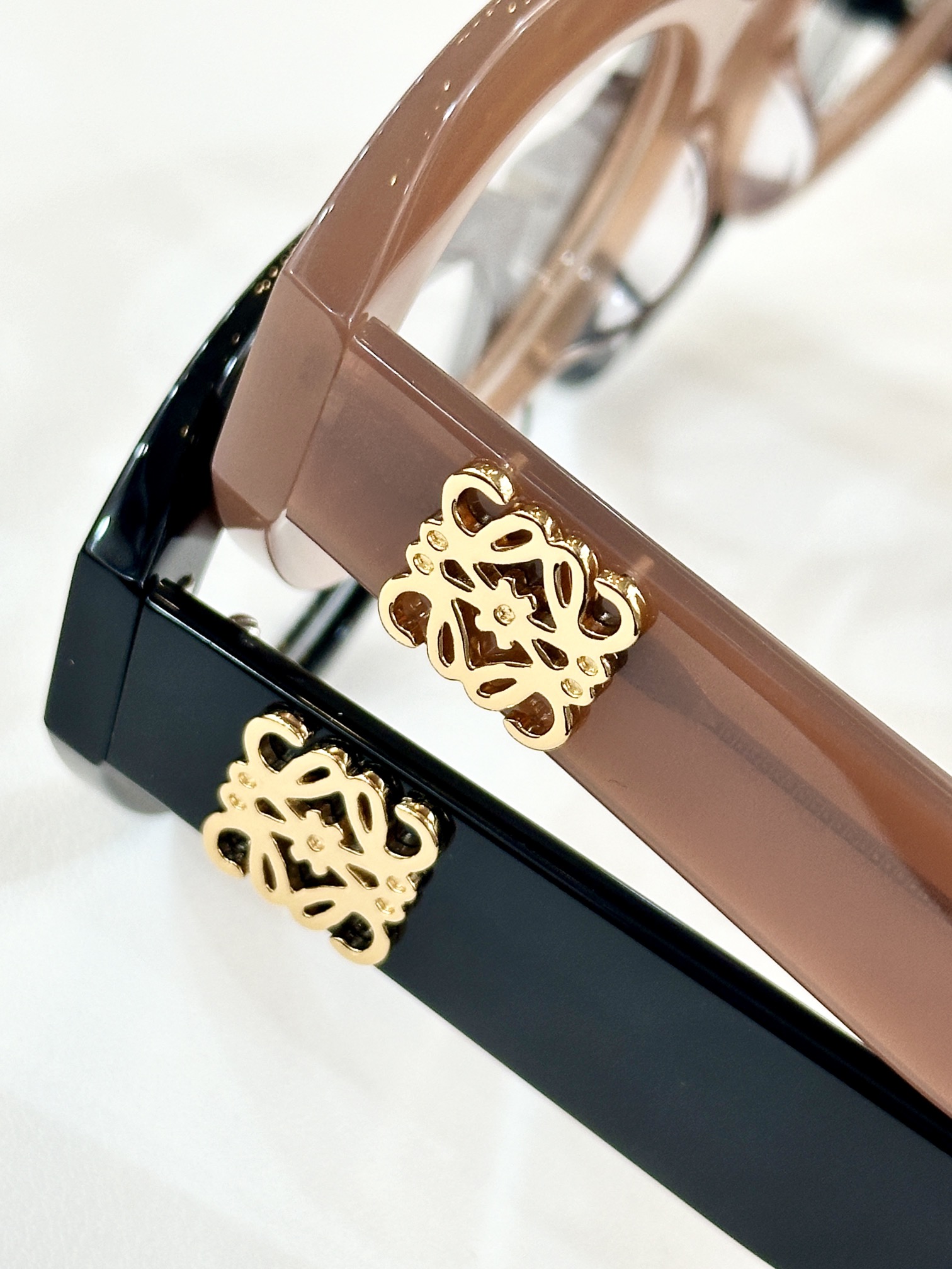  LOEWE
MOD：LW50090I
Size：52口18 140

