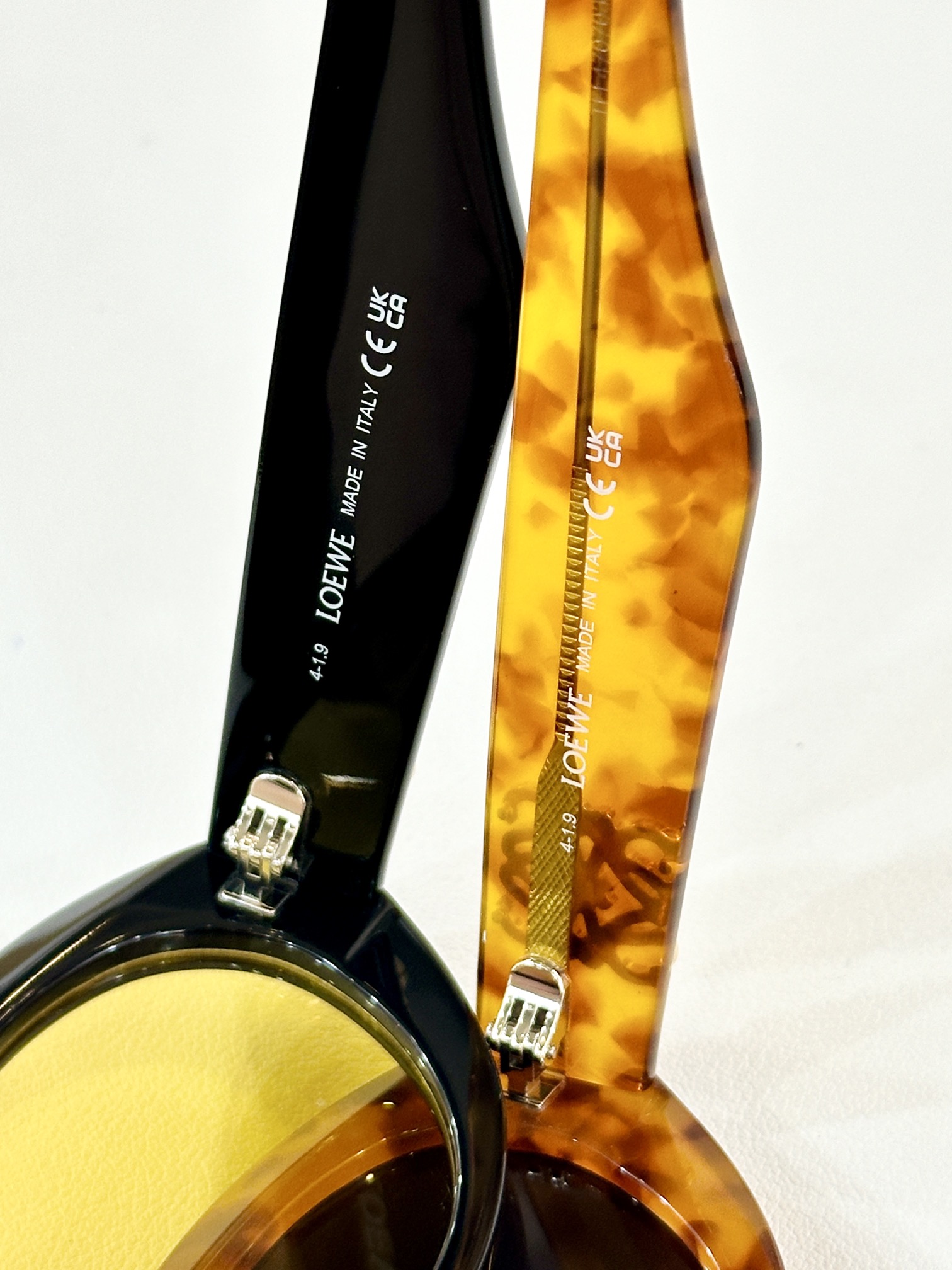 。LOEWE
MOD：LW50090I
Size：52口18 140
