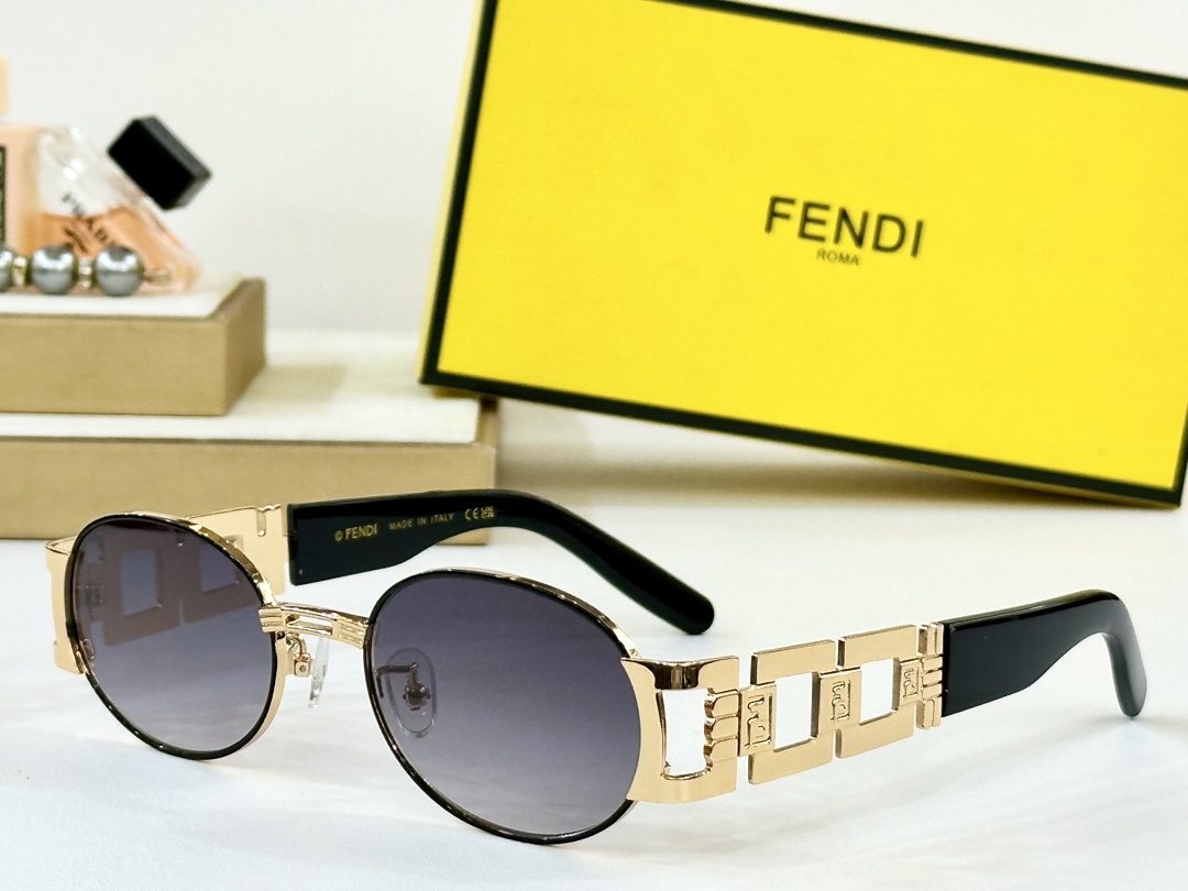  FENDI
MOD：SL 7076
Size：55口20 145
