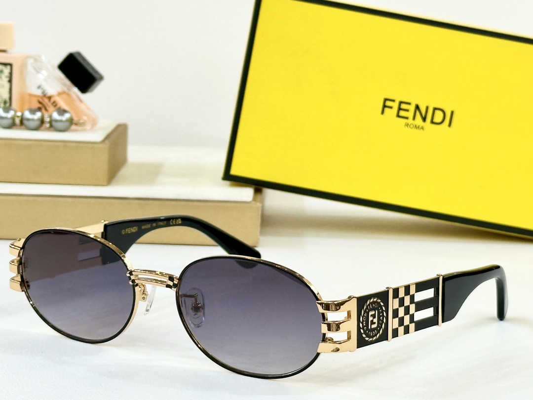  FENDI
MOD：SL 7078
Size：55口19 145
