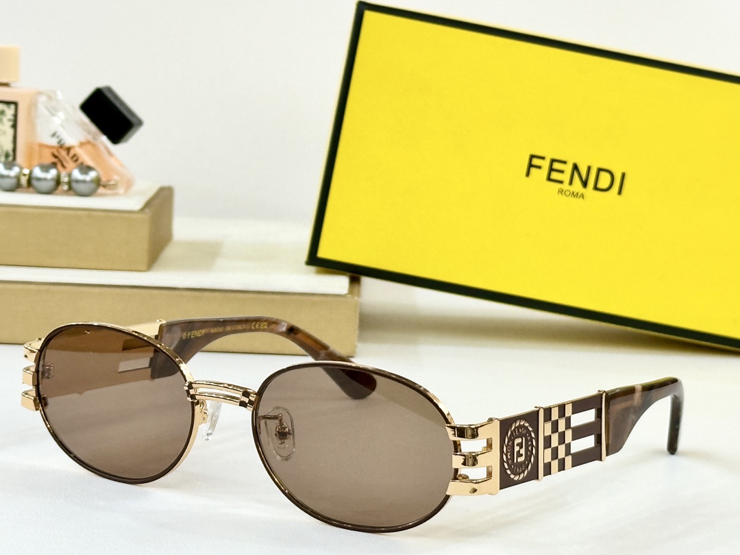  FENDI
MOD：SL 7078
Size：55口19 145
