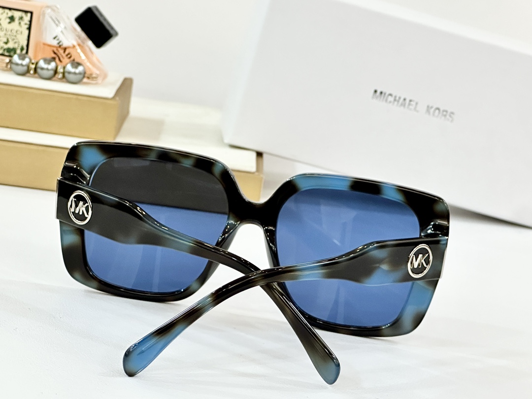 MICHAEL KOR*
MOD：MK2183U
Size：56口18 140
