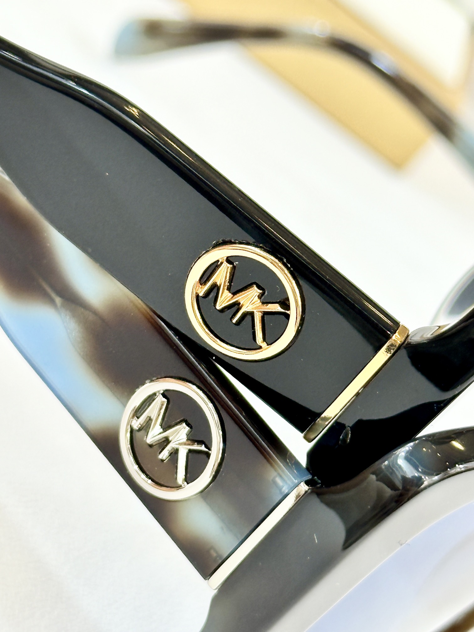 MICHAEL KOR*
MOD：MK2183U
Size：56口18 140
