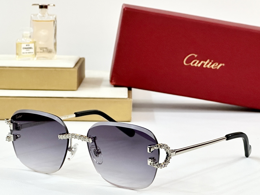  Cartier
MOD：CT0604S
Size：142
