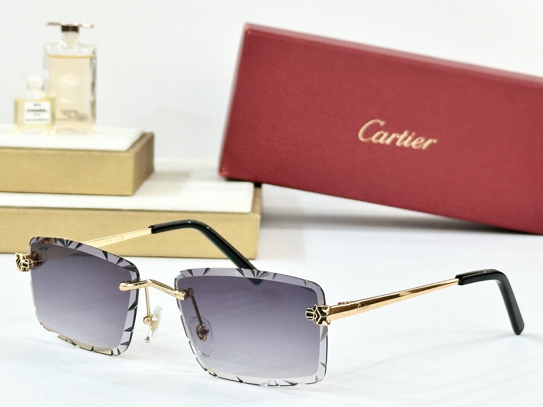  Cartier
MOD：CT0522S
Size：57口20 140
