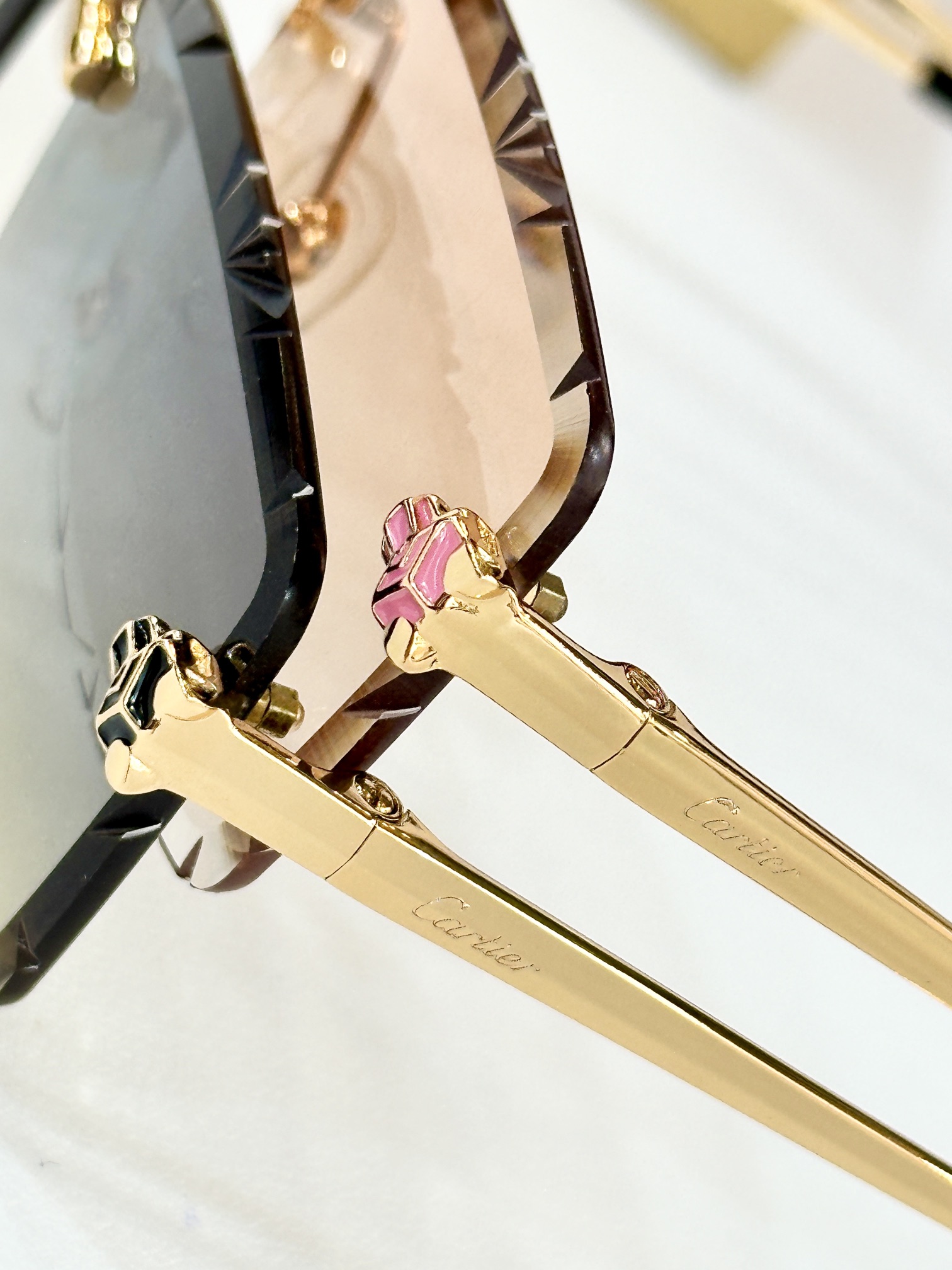  Cartier
MOD：CT0522S
Size：57口20 140
