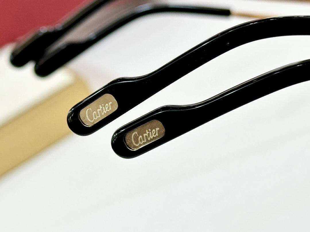  Cartier
MOD：CT0603S
Size：142
