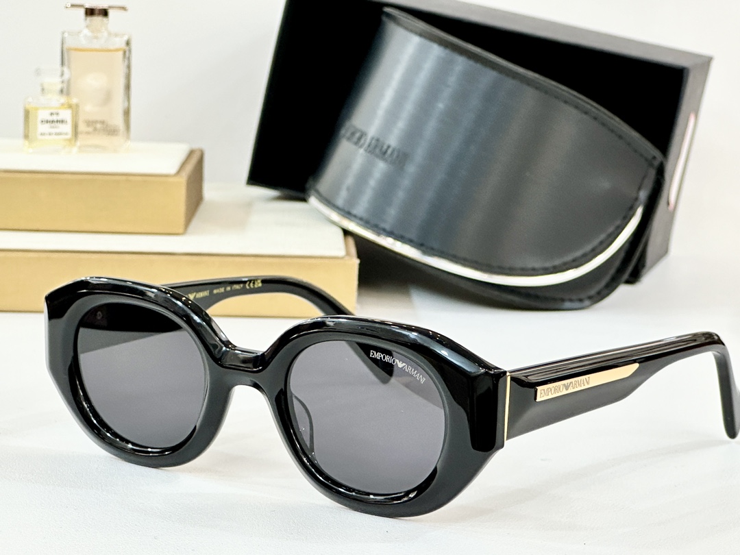  EMPORIO ARMANI
MOD：EA4230U
Size：48口25 145
