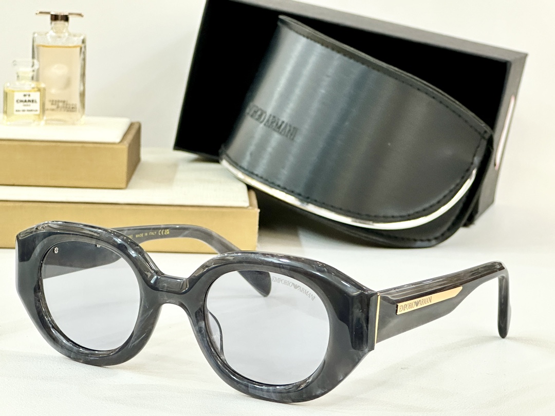  EMPORIO ARMANI
MOD：EA4230U
Size：48口25 145
