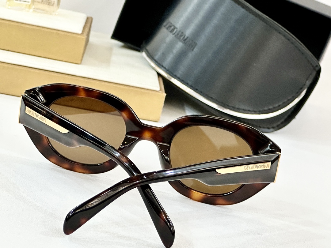  EMPORIO ARMANI
MOD：EA4230U
Size：48口25 145
