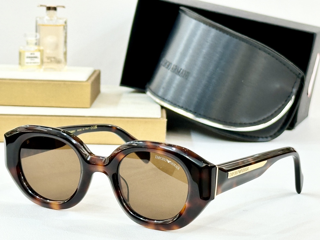  EMPORIO ARMANI
MOD：EA4230U
Size：48口25 145
