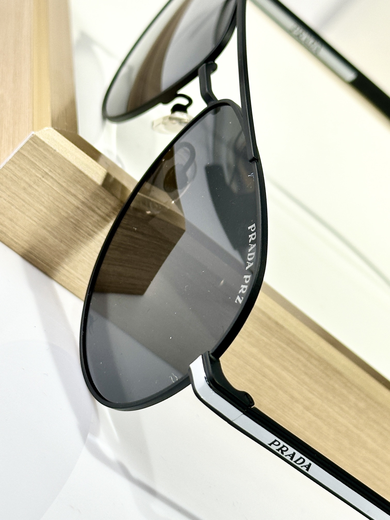 PRADA
MOD：PRA54S
Size：60口15-145
