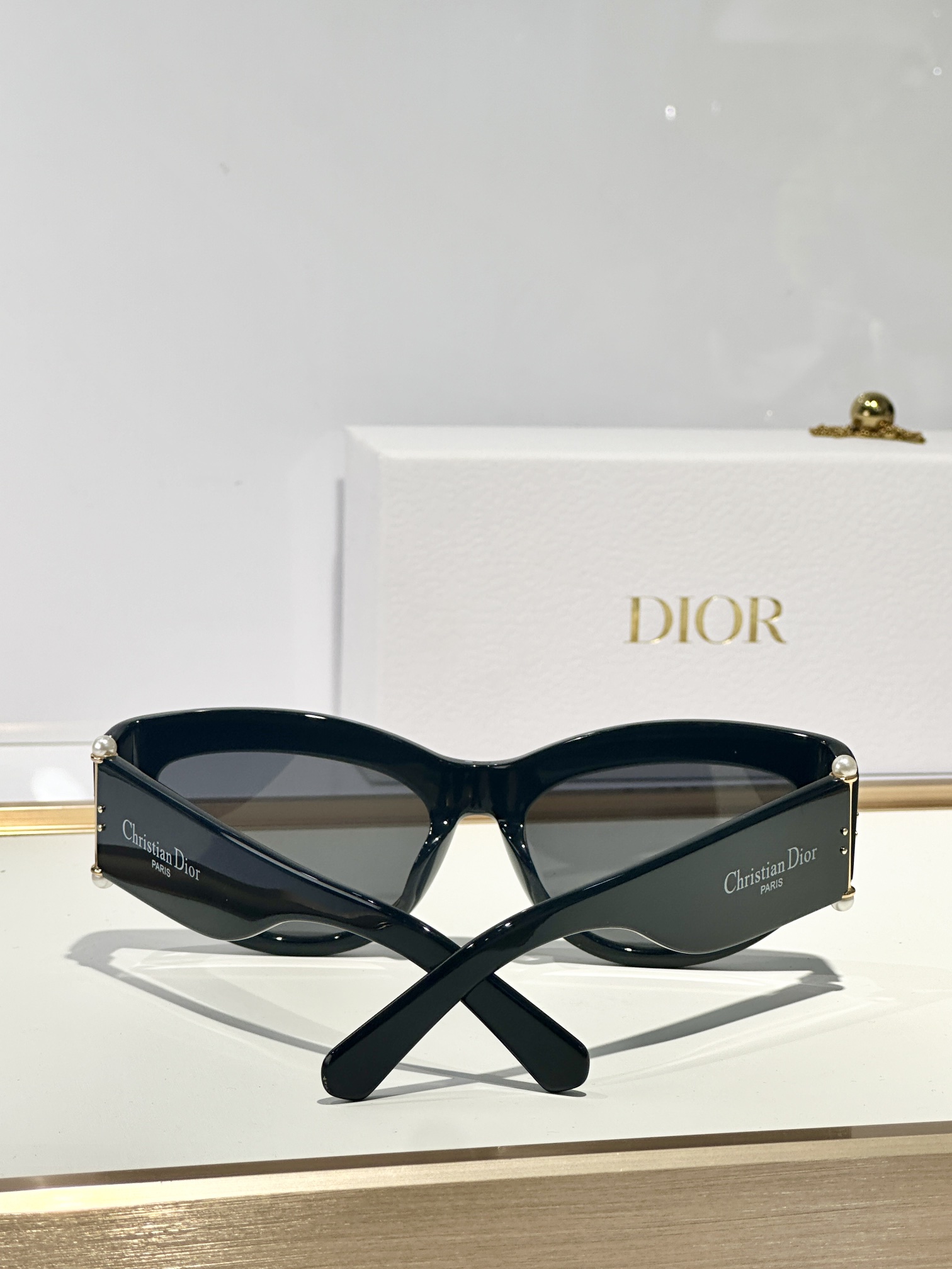  DIOR
Diortribales B1F
Size：56口19 135
