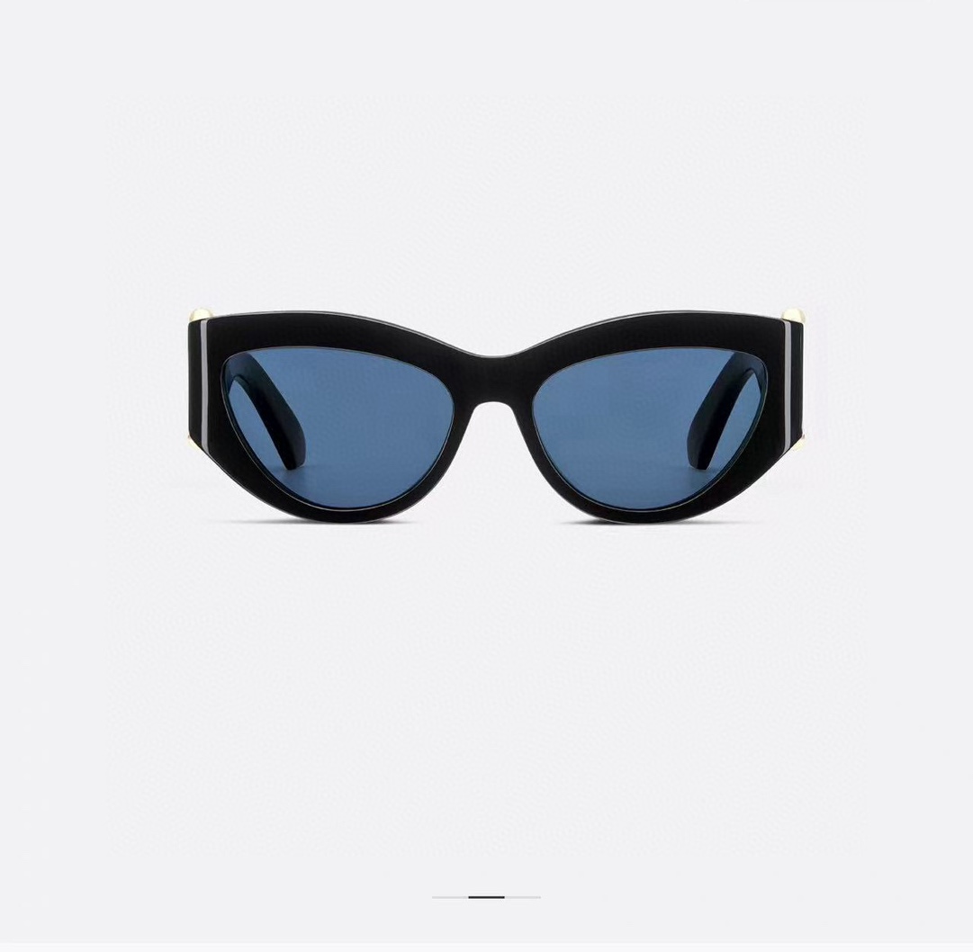  DIOR
Diortribales B1F
Size：56口19 135
