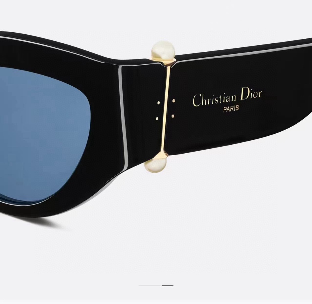  DIOR
Diortribales B1F
Size：56口19 135
