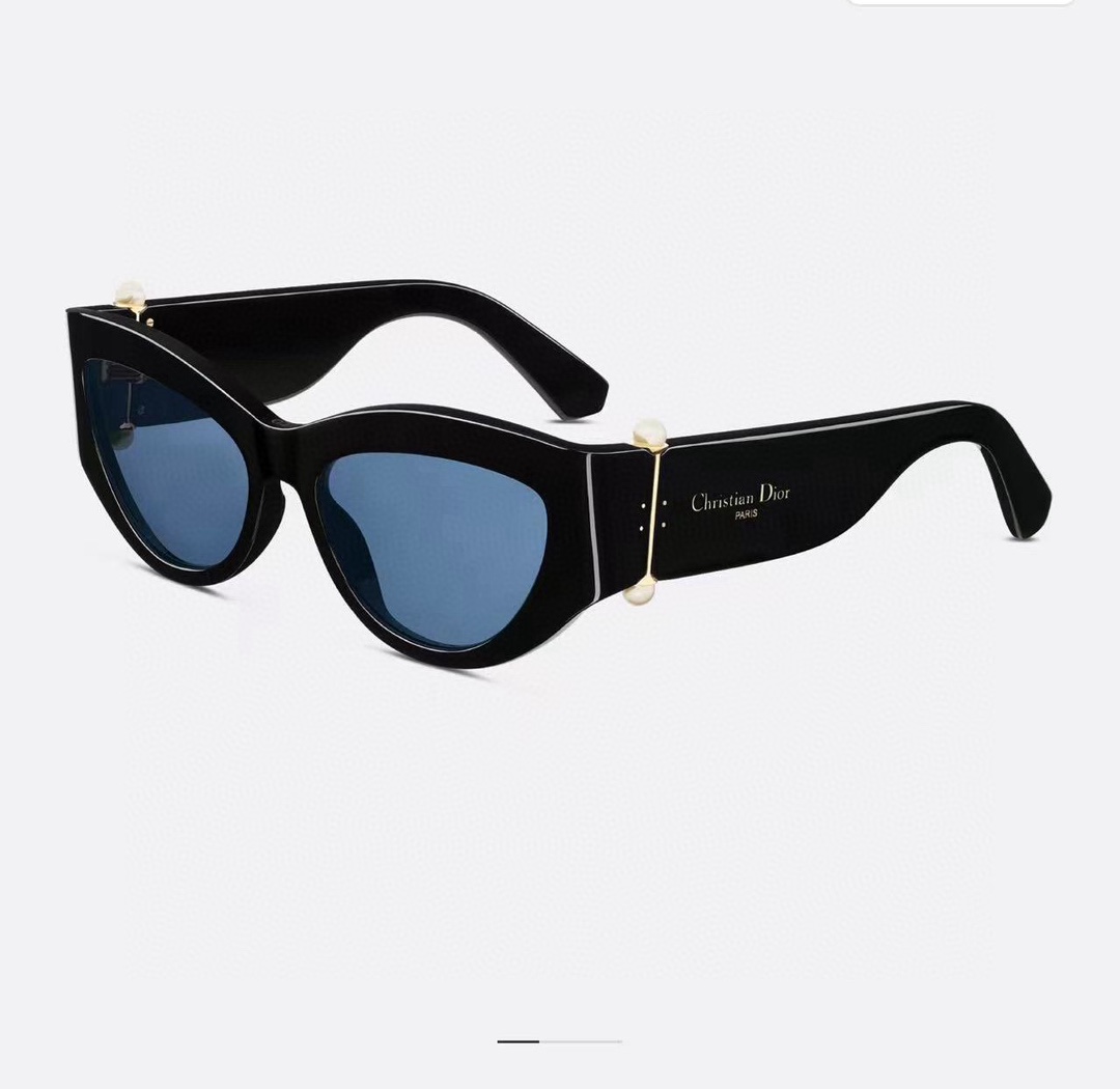  DIOR
Diortribales B1F
Size：56口19 135
