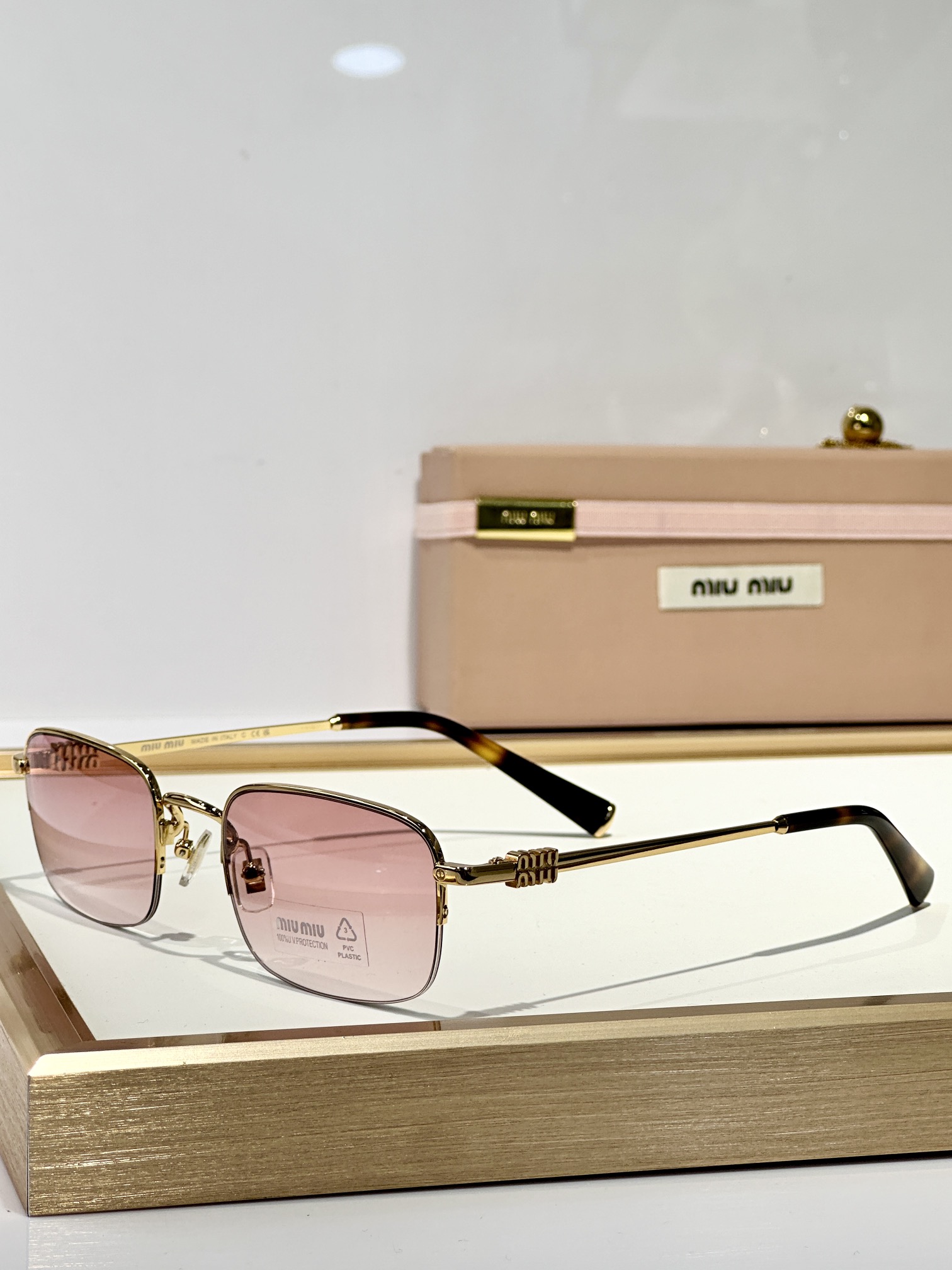  MIU M*
MODELMUA52WV
SIZE：55口22-140
