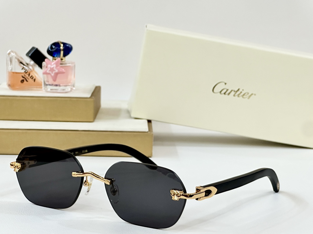  Cartier
MOD：CT0611S
Size：60口18 143
