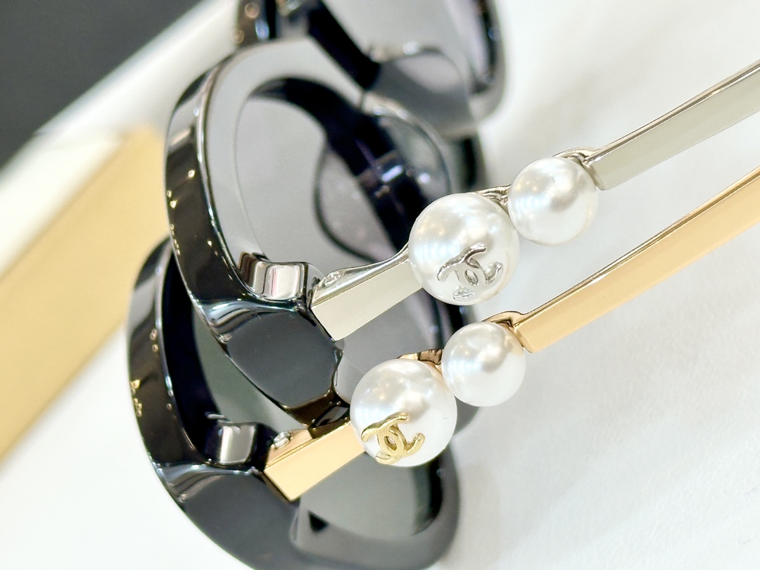  CHANEL
MOD：A95101
Size：56口18 145
